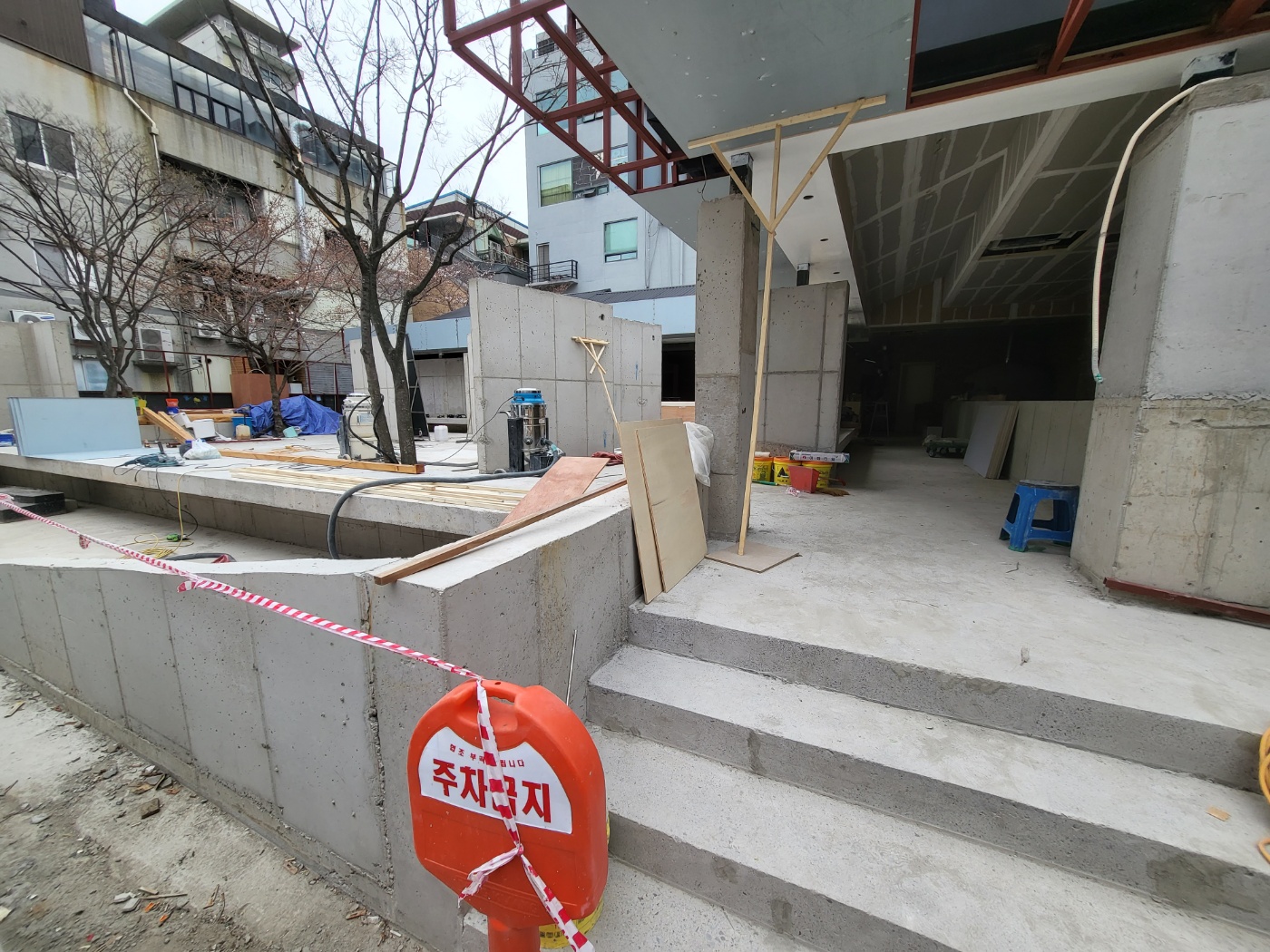 사천과 에폭시철거 콘크리트 강화 시공