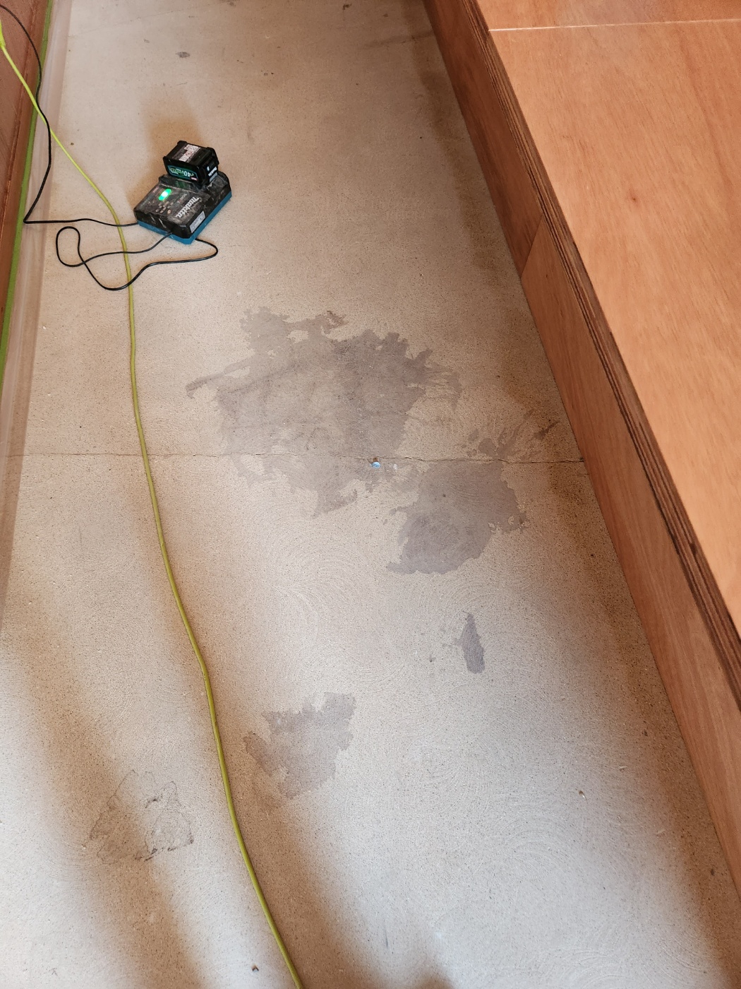 창원과 콘크리트바닥샌딩 면갈이로 새롭게 태어나는 공간